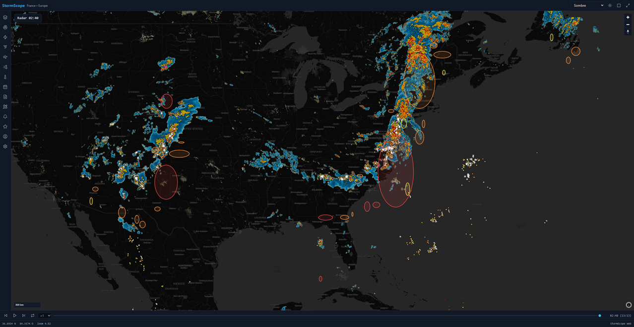 StormScope : radar de précipitations et impacts de foudre sur un système orageux
